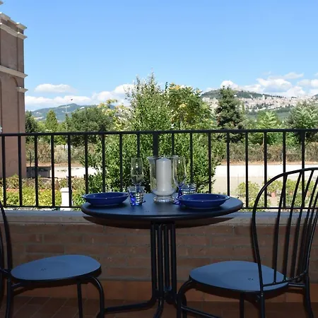 Apartment Balcone Su *